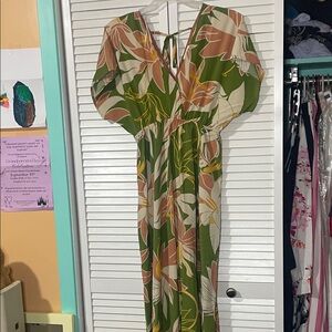 Leaf Patterned Maxi Dress